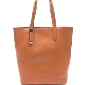 EVERLANE Petra Magazine Leather Tote Bag Purse